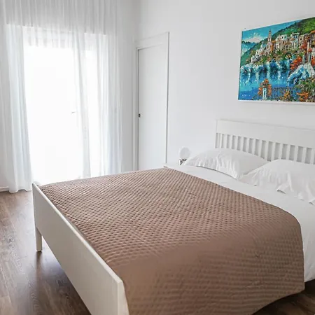 Melo 48 B&B
